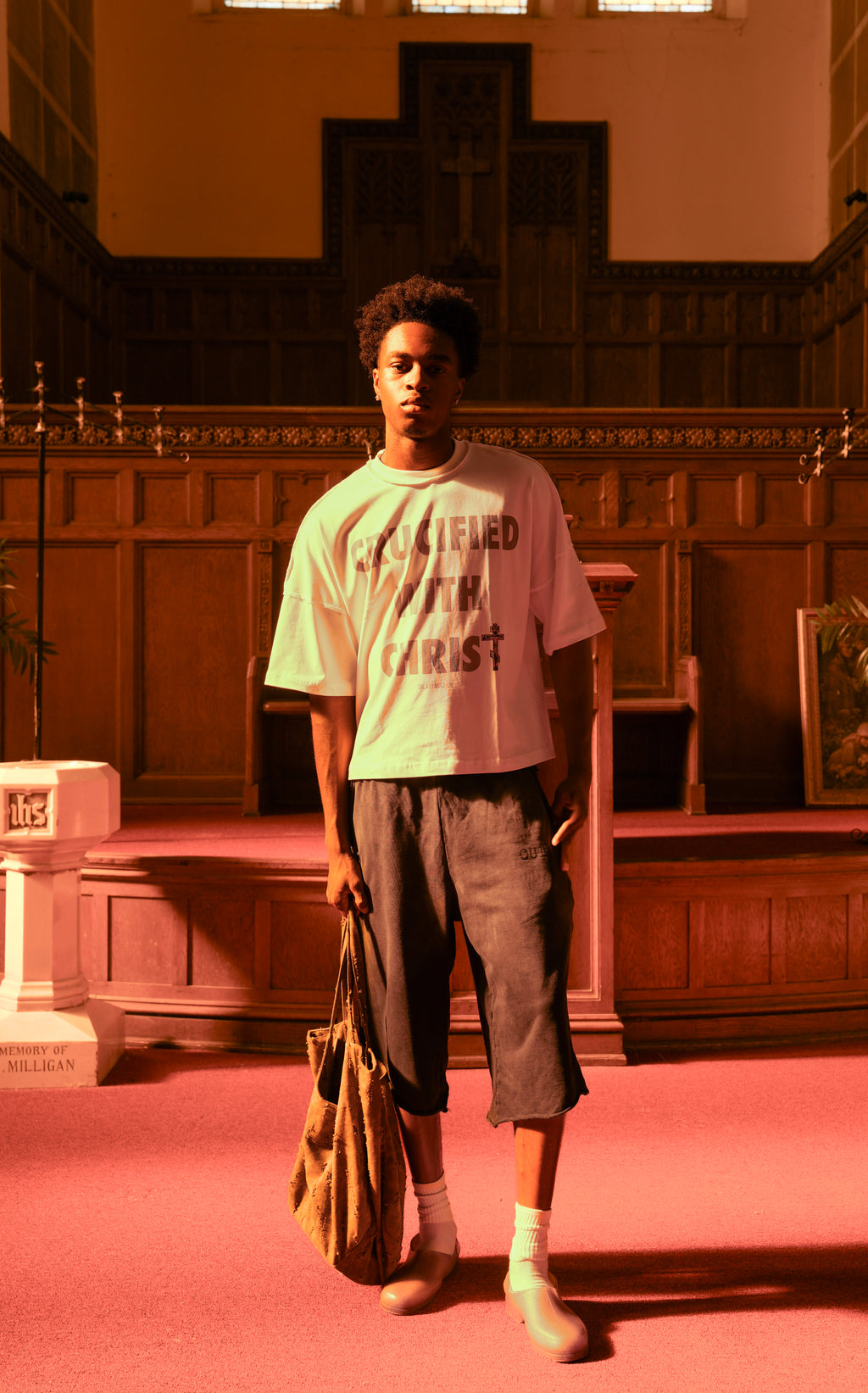"CRUCIFIED" CROPPED TEE